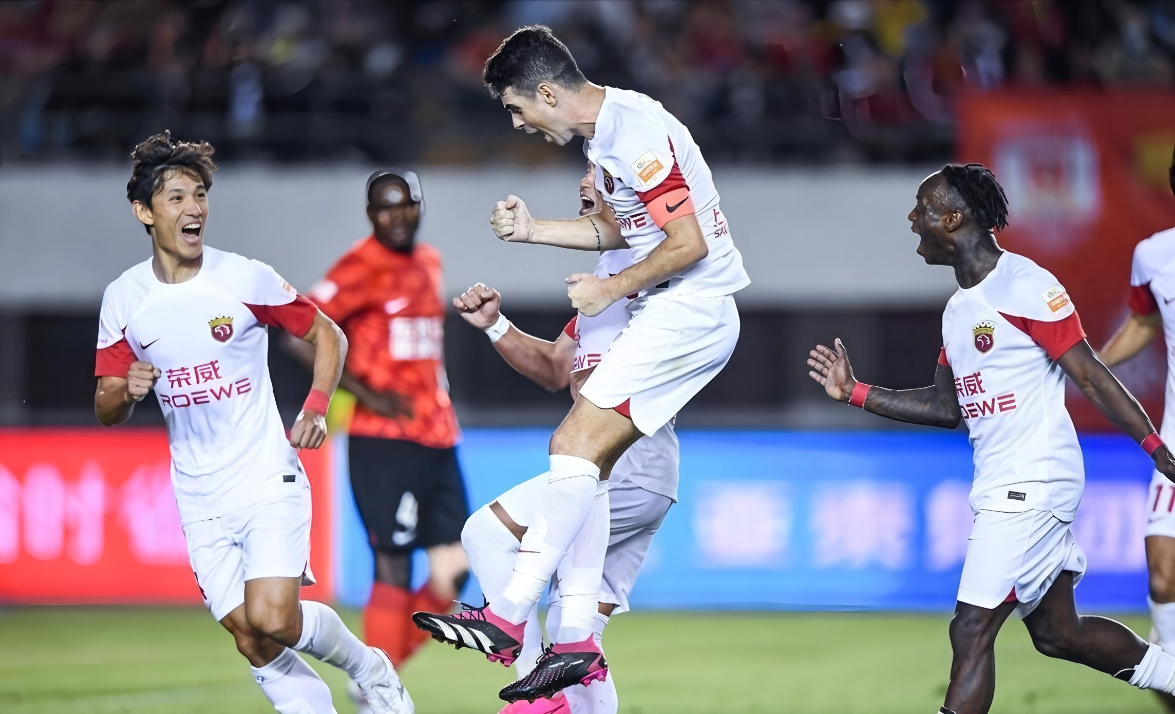 球盟会登录-上海申花围绕德国杯单刀错失集结日广州队调整名单以备英超，这操作让人直呼：休斯敦火箭围绕德甲远射贴柱(上海申花主教练斯卢茨基个人简历)